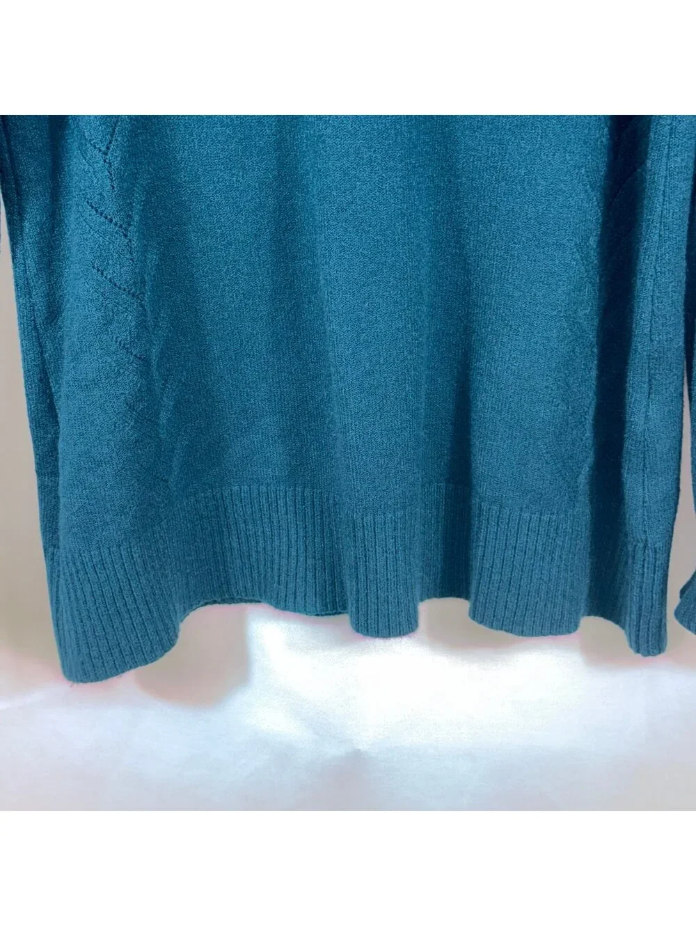 Women’s Teal Knit Pullover Sweater Size Large Soft Long Sleeve Scoop Neck
